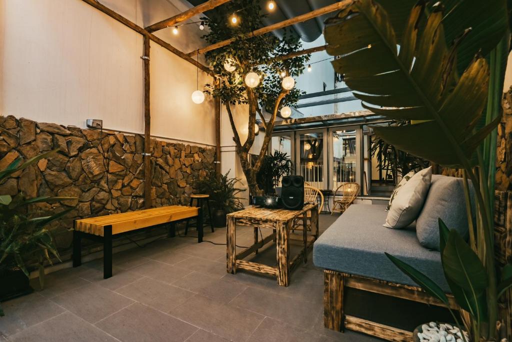 Trinh's House - Hang Bong – Hanoi